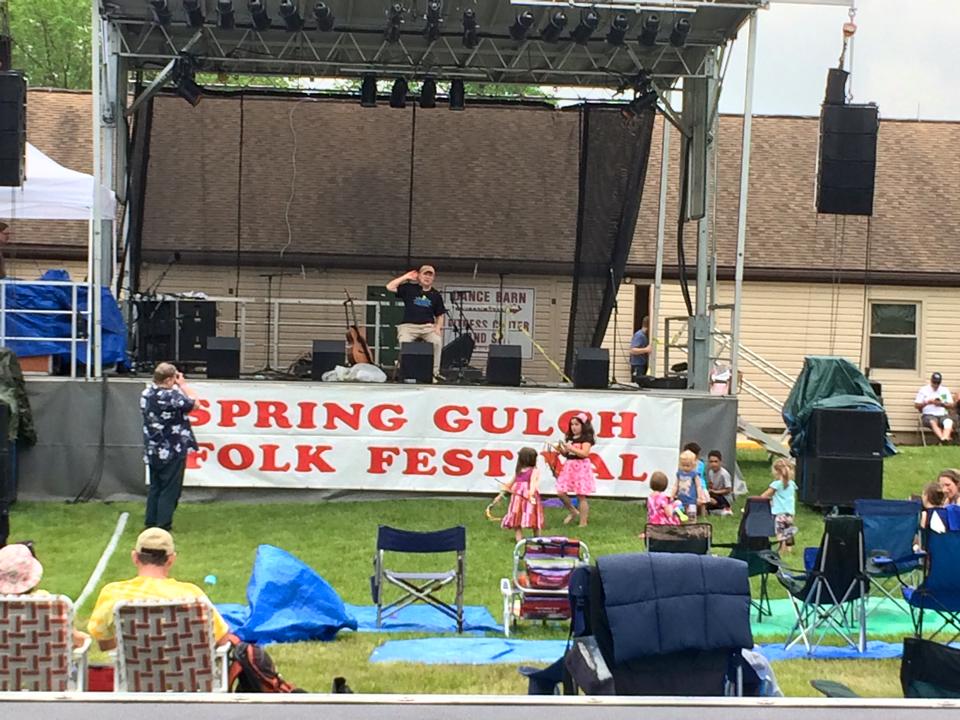 Spring Gulch Folk Festival Kids' Show • Dave Fry Music